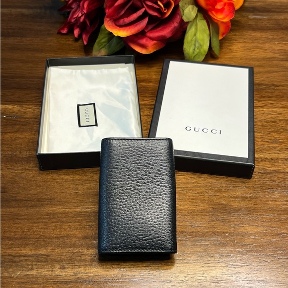 Authentic Gucci Leather Key Holder - EUC - Picture 2 of 11